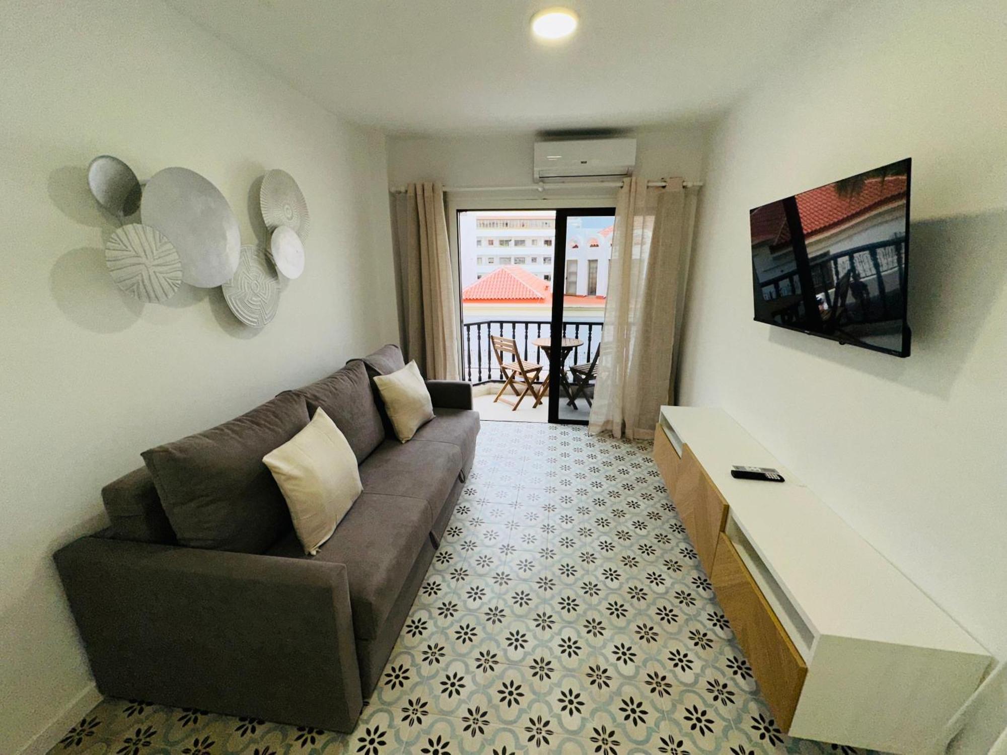 Central Flat Los Cristianos Square Guincho  外观 照片