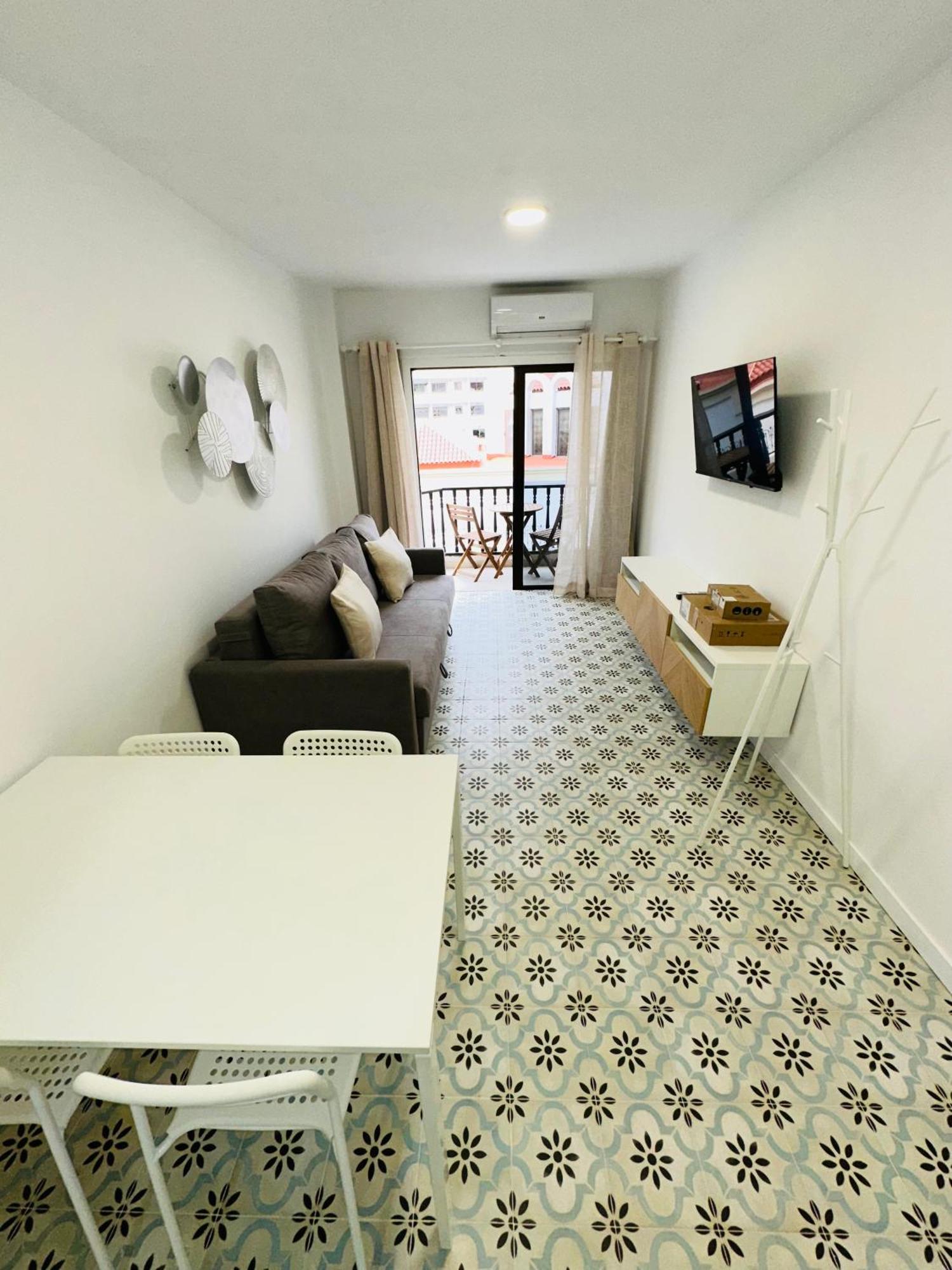 Central Flat Los Cristianos Square Guincho  外观 照片